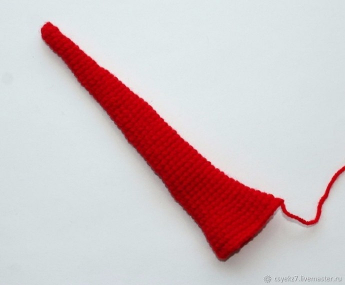 ​Вяжем забавного Деда Мороза крючком: мастер-класс