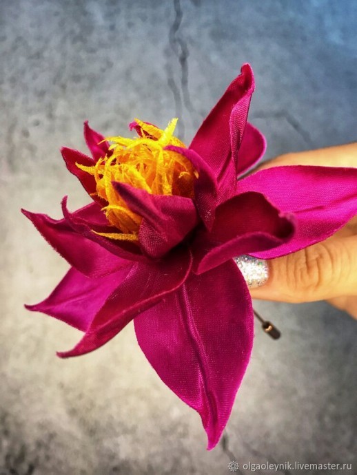 ​Как сделать брошку-пин "Лотос": часть 3