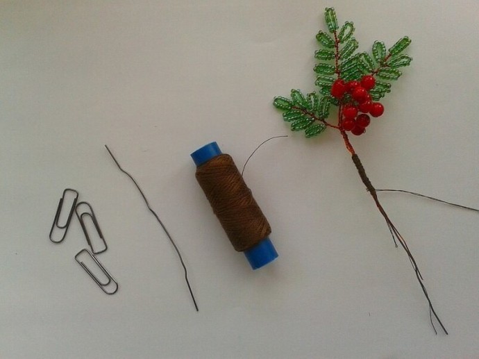 Рябина из бисера