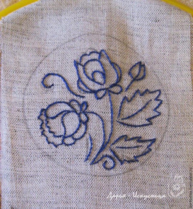 Создаем стилизованную вышитую брошь "Гжель": часть 1