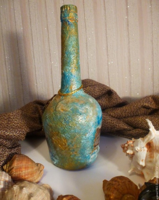 Делаем праздничную бутылочку с двусторонним декупажем: часть 1