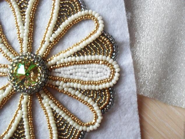 Мастер-класс по созданию вышитой бисером броши "Нео-цветок": часть 4