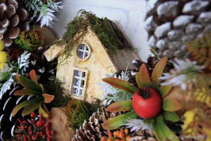 Рождественский венок с шишками и домиком: часть 4