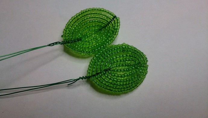 Мак из бисера