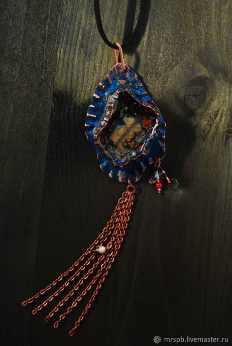 ​Делаем кулон из меди с заливкой ювелирной смолой: часть 3