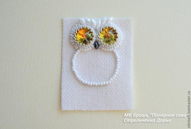 ​Вышиваем полярную сову в виде броши: часть 2
