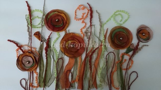 ​Панно из ткани и пряжи: часть 2