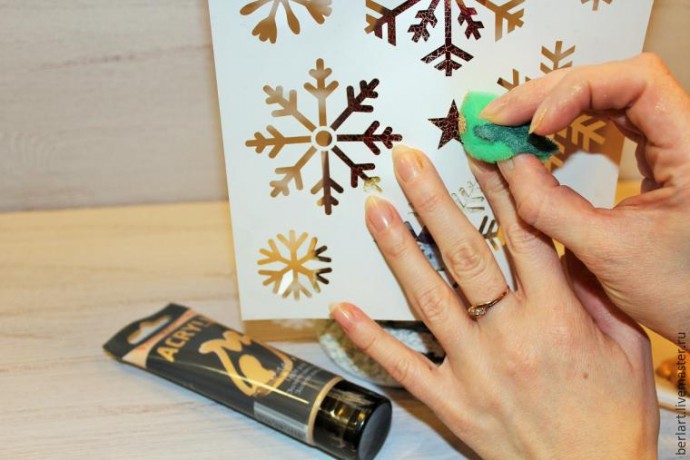 Мастер-класс по декорированию бутылки шампанского в технике декупаж: часть 2