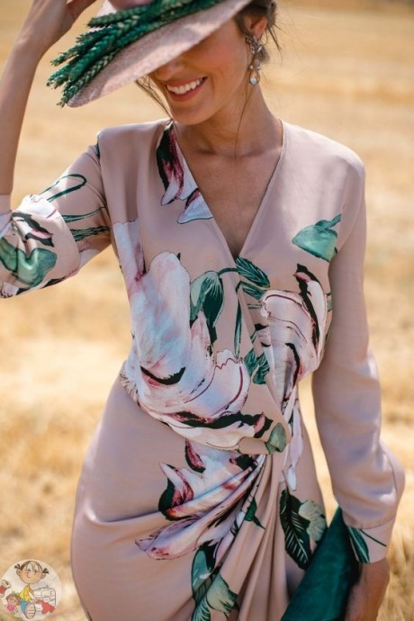 Элегантные платья необычного кроя