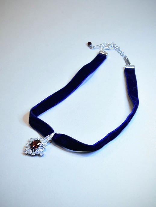 ​Чокеры из бархата и тесьмы