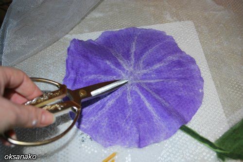 ​Мастер-класс по валянию цветка "Вьюнок": часть 3