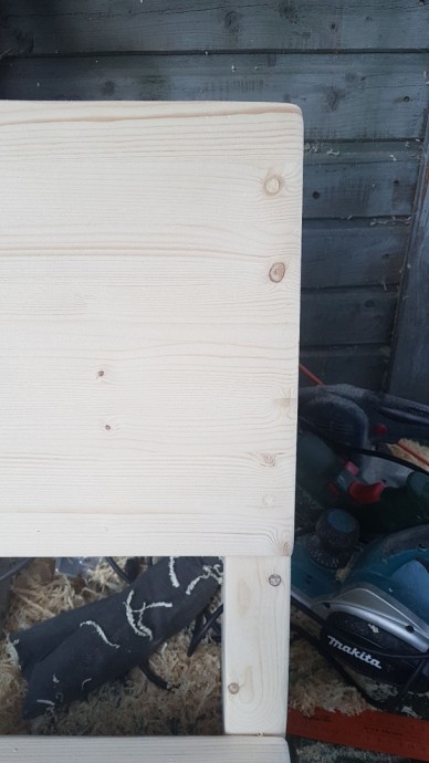 ​Самодельные деревянные качели в стиле перголы