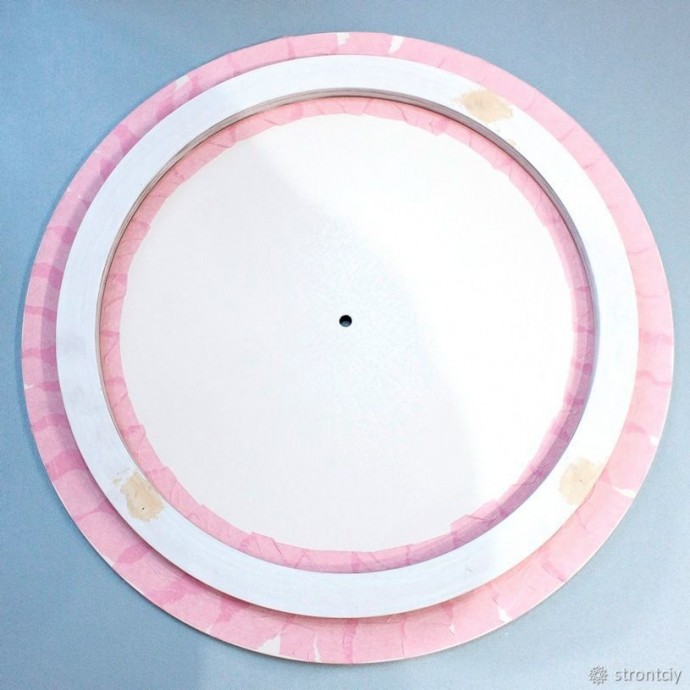 ​Расписываем интерьерные часы в смешанной технике: часть 3