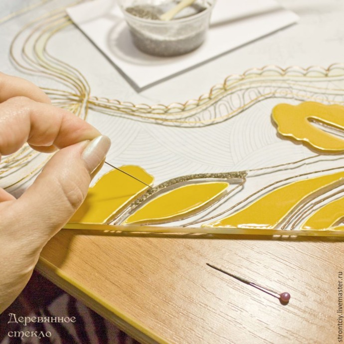 Витражная картина на стекле "Пять стихий осени": часть 1