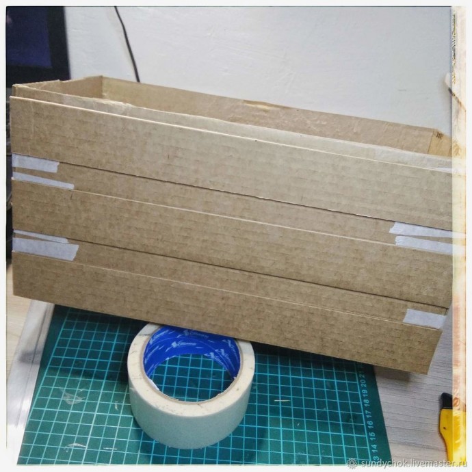 ​Ящик со львом в технике папье-маше: часть 1