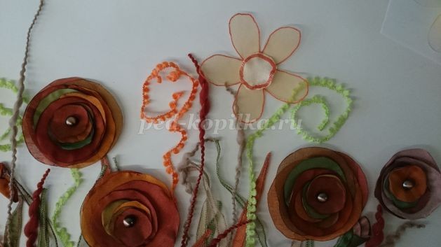 Панно из ткани и пряжи: часть 3