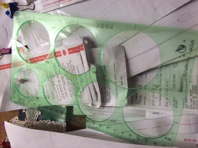 Как ровно обрезать углы на толстой коже