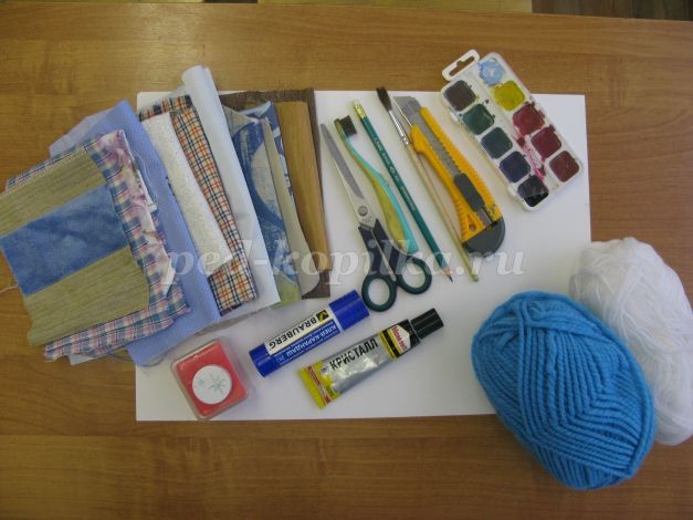 ​Коллаж из пряжи и ткани на тему "Зима": часть 1