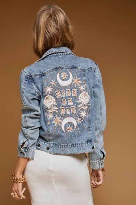 ​Идеи украшения джинсовых курток