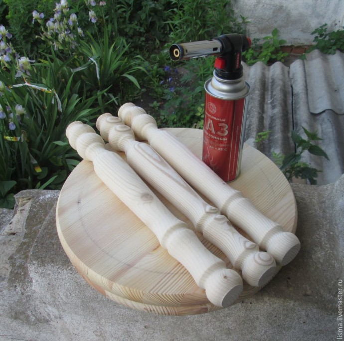 Мастерим кофейный столик с "коваными" элементами: часть 1