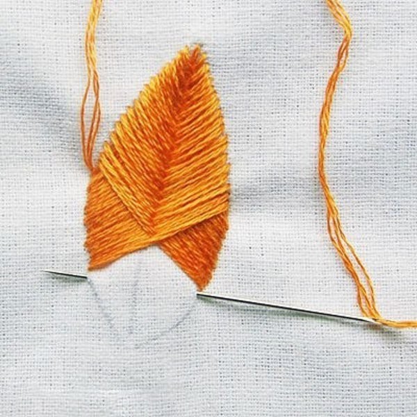 Вышивка гладью листьев