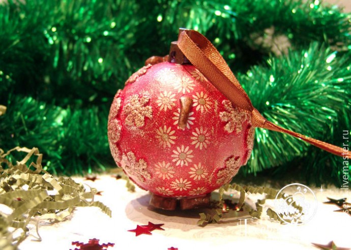 Декорируем елочную игрушку "Барашка-Ромашка" в технике объемного декупажа: часть 2