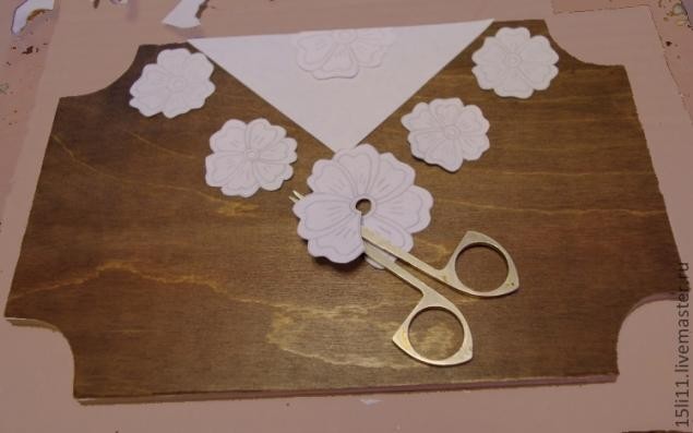 ​Имитация вышивки ришелье