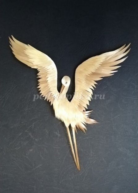 Панно из соломки "Прекрасный аист": часть 1