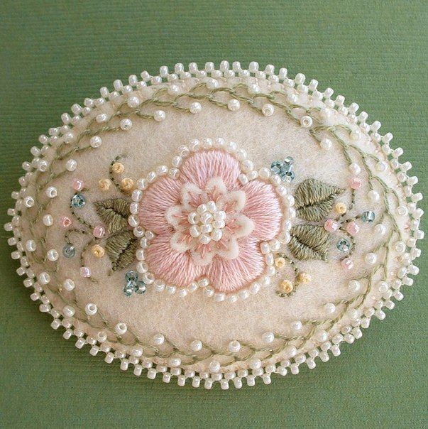 ​Вышивка по фетру