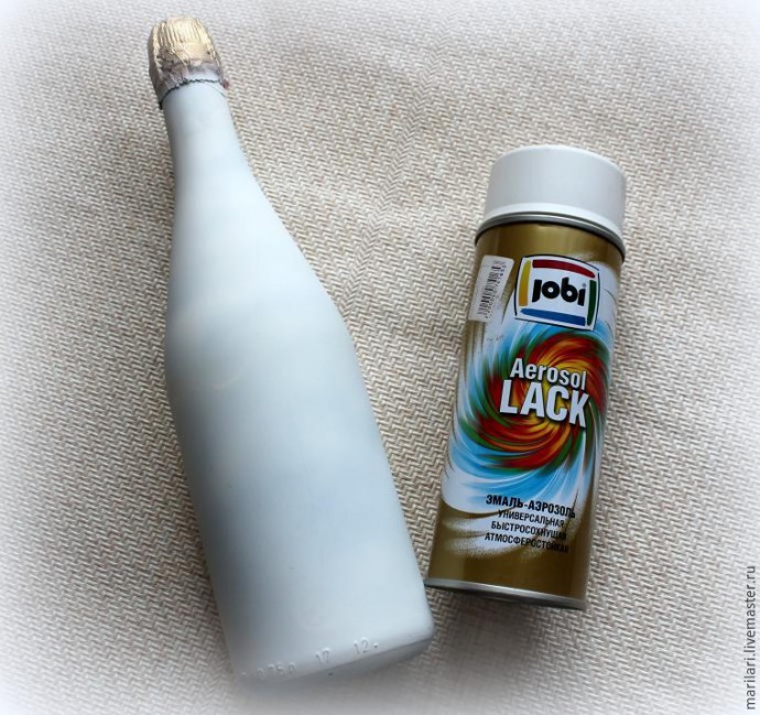 Декорируем стеклянную бутылку в технике декупажа