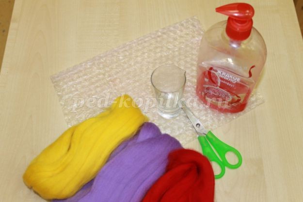 Валяние из шерсти: цветы