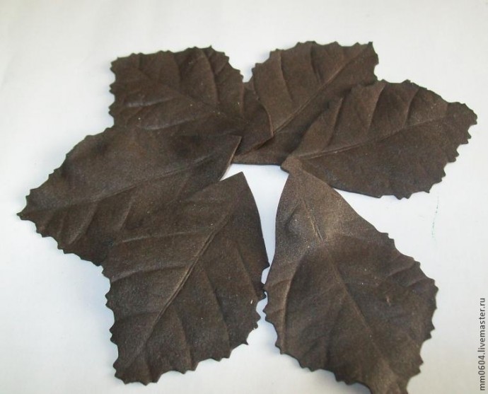 Создаем цветок из листьев: часть 3