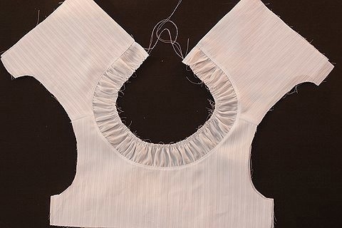 ​Декоративная оригинальная горловина