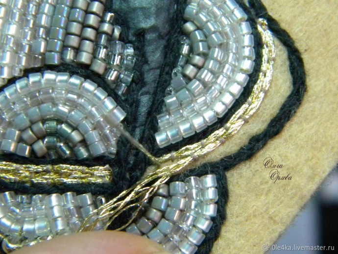 Вышиваем бисером "Облачко": часть 2