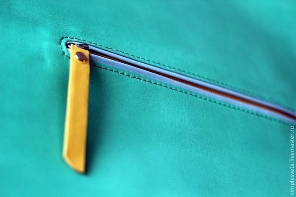 ​Технология обработки прорезного кармана на куртке