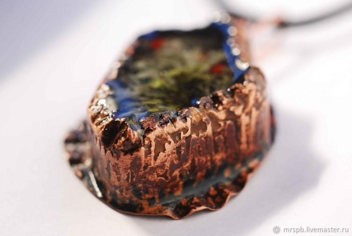 ​Делаем кулон из меди с заливкой ювелирной смолой: часть 3