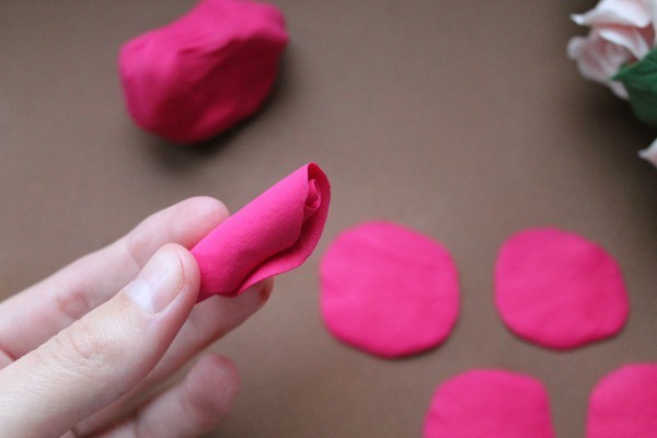 ​Мастерим сердце из роз: часть 1