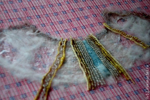 Пелерина валяная из фактурной пряжи: часть 1