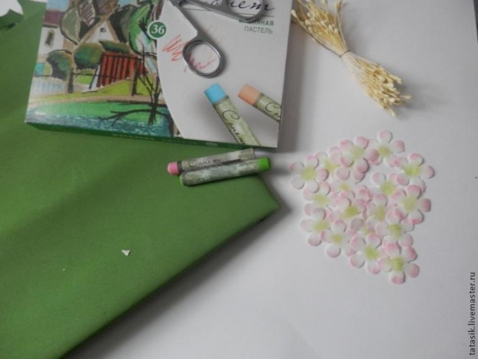 Создаем миниатюрные цветы из фоамирана: часть 1 Создаем миниатюрные цветы из фоамирана: часть 1