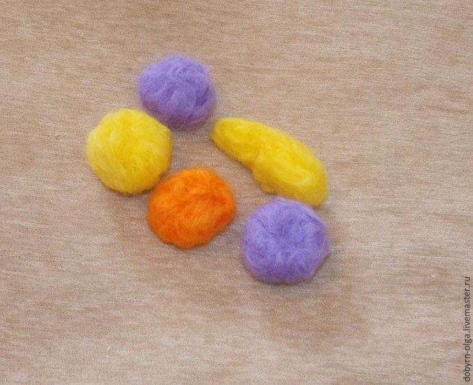 Позитивный пёс Шарик, выполненный в технике сухого и мокрого валяния: часть 2