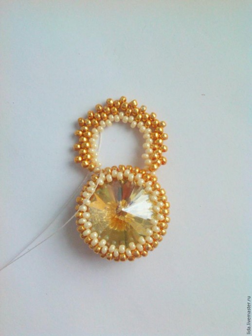 Создаем воздушные серьги "Golden Сrown": часть 1