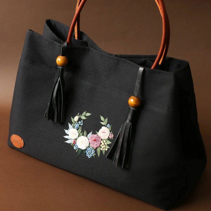 Вышивка на сумках: идеи для вдохновенного творчества