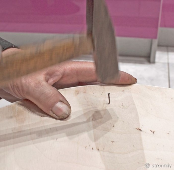 ​Расписываем интерьерные часы в смешанной технике: часть 2