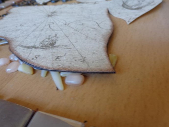 Мозаичный столик "Остров сокровищ"