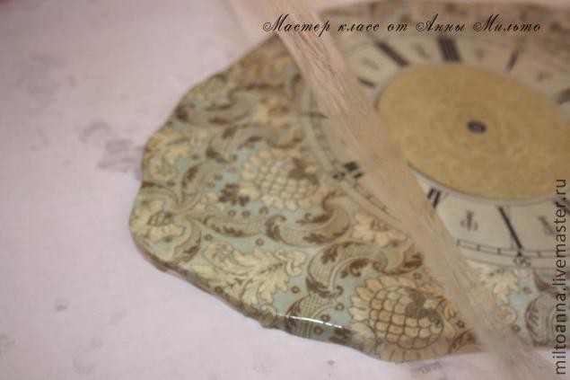 Часы в технике классического декупажа: часть 2