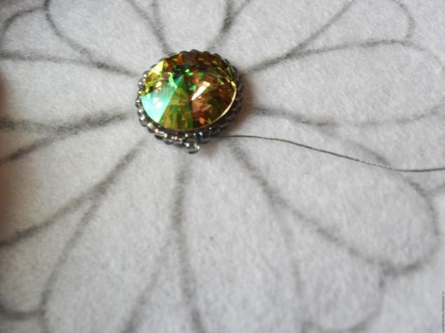 Мастер-класс по созданию вышитой бисером броши "Нео-цветок": часть 2