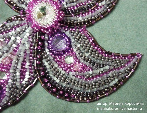 Вышиваем бисером колье с цветком: часть 2
