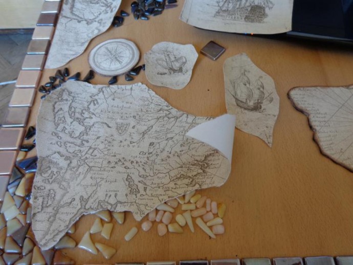 Мозаичный столик "Остров сокровищ"