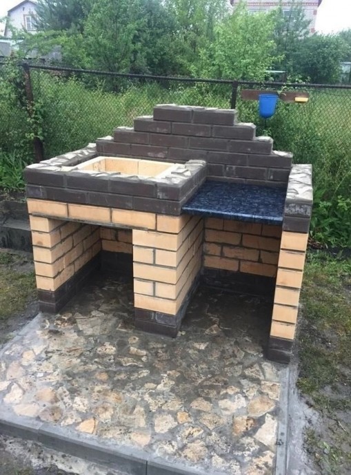 ​Мангал из огнеупорных кирпичей