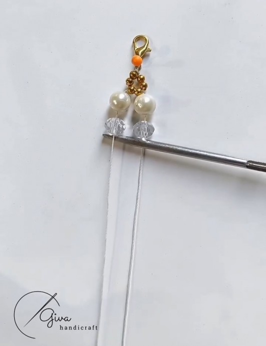 Браслет из горного хрусталя и жемчуга Браслет из горного хрусталя и жемчуга